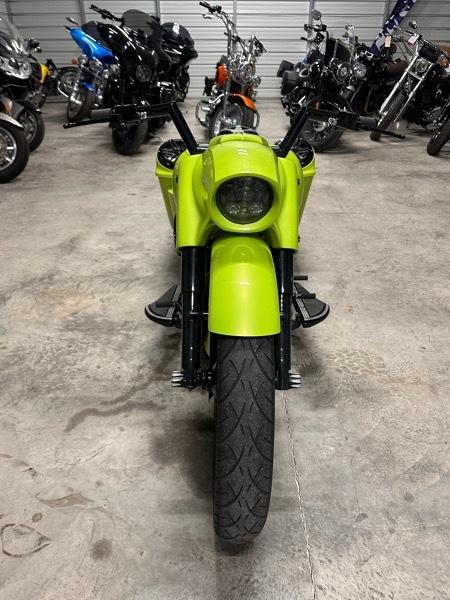 Harley-Davidson FLHP  2010