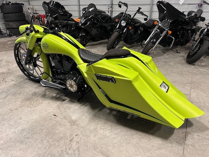 Harley-Davidson FLHP  2010