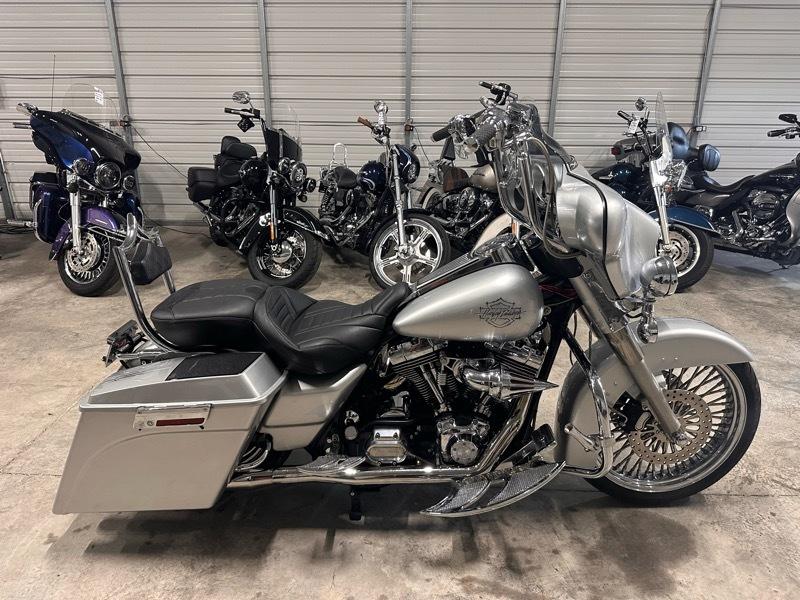 Harley-Davidson FLHTCUI  2005