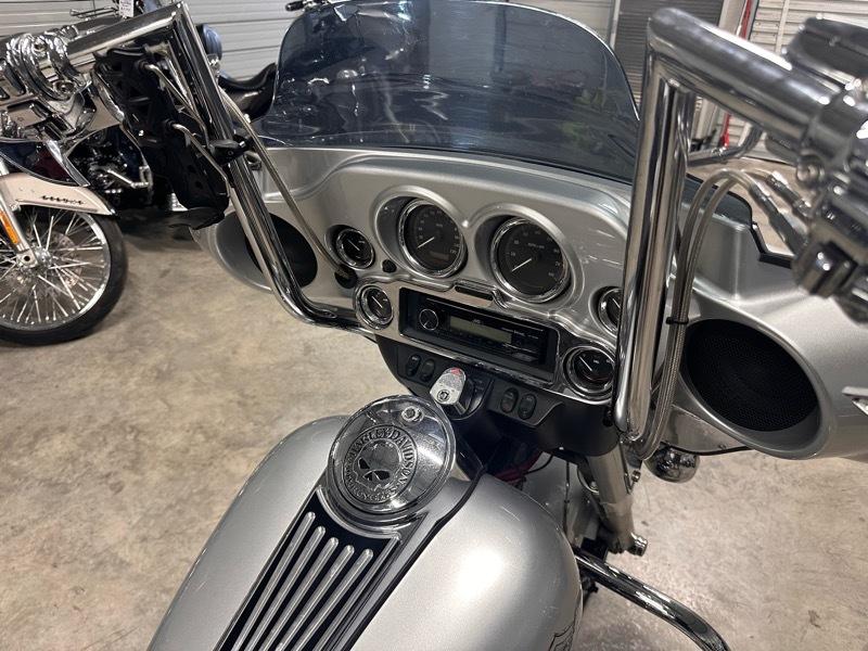 Harley-Davidson FLHTCUI  2005