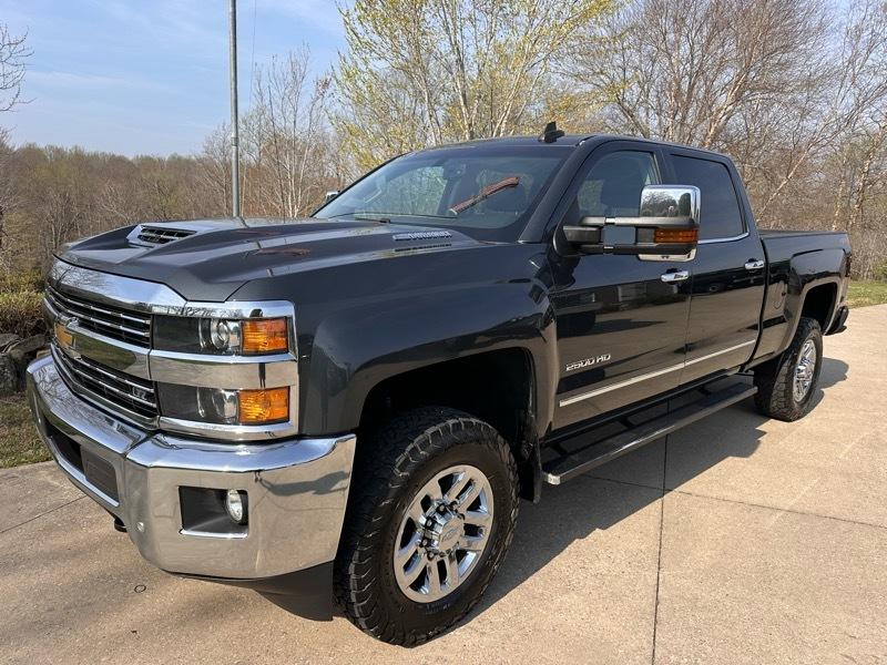 Chevrolet Silverado 2500HD LTZ Crew Cab 4WD 2018