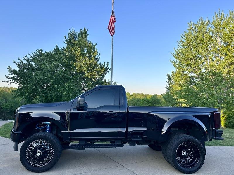 Ford F-350 SD XL DRW 4WD 2025