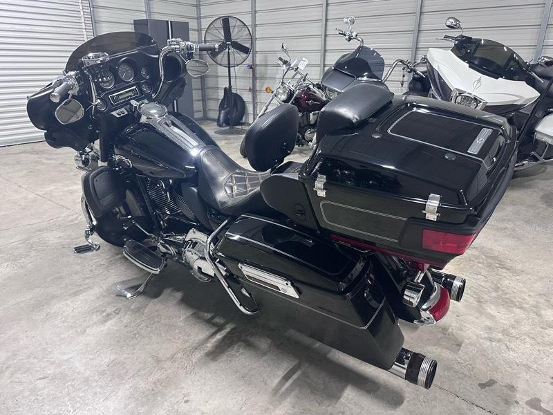 Harley-Davidson FLHTCU  2009