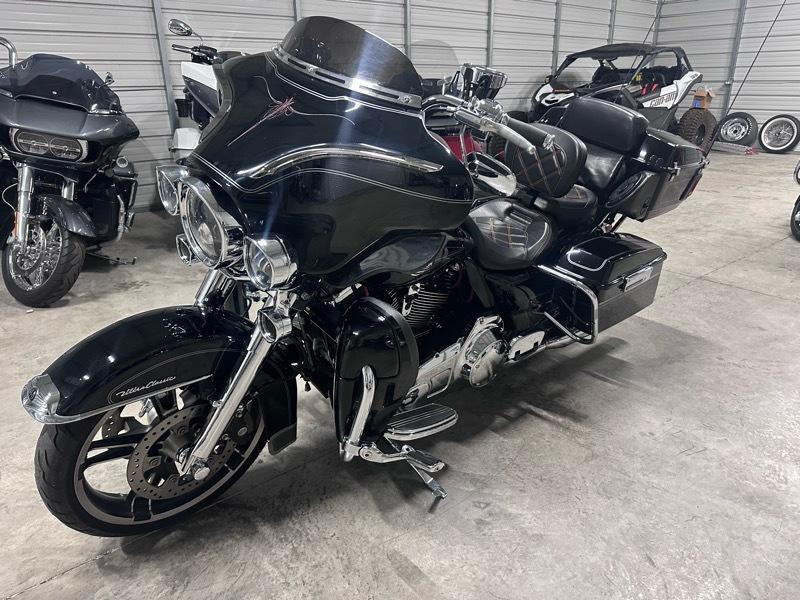 Harley-Davidson FLHTCU  2009