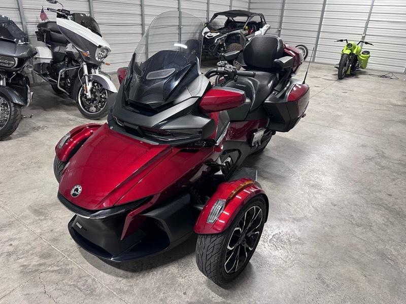 Can-Am Spyder RS  2021