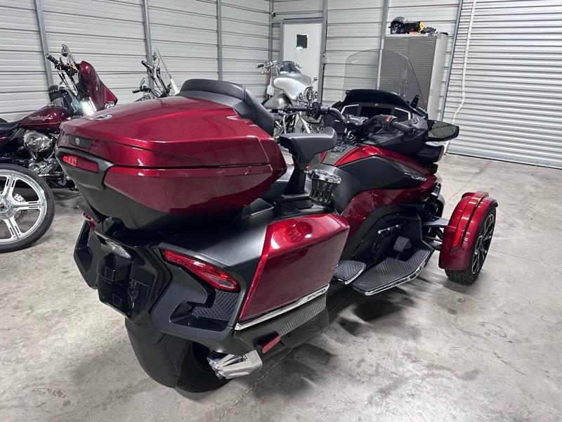 Can-Am Spyder RS  2021