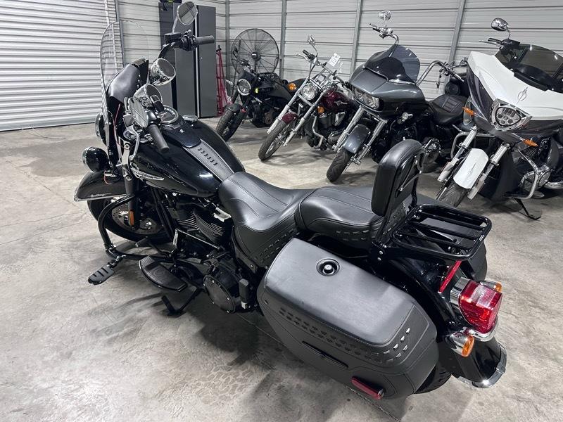 Harley-Davidson FLHC  2018