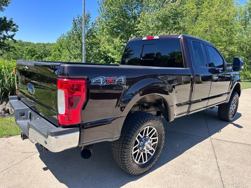 Ford F-350 SD Lariat Crew Cab 4WD 2018