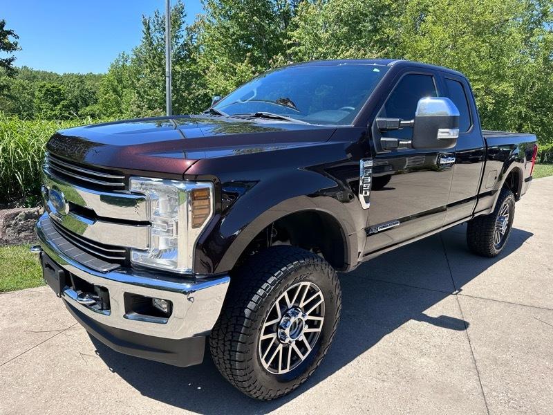 Ford F-350 SD Lariat Crew Cab 4WD 2018