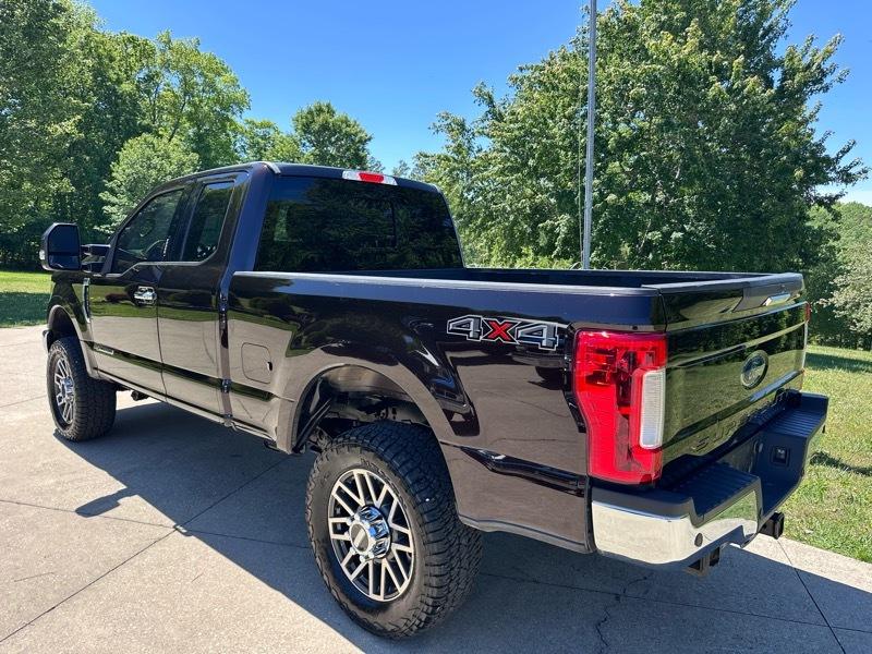 Ford F-350 SD Lariat Crew Cab 4WD 2018