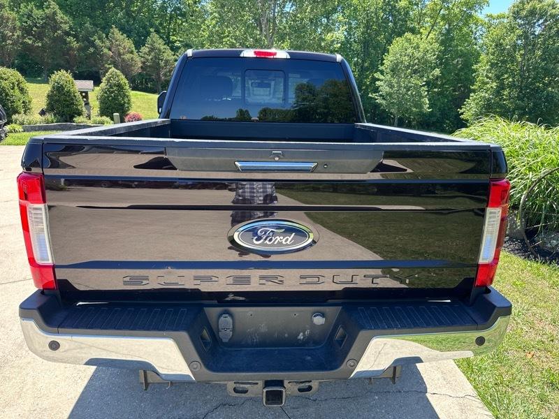 Ford F-350 SD Lariat Crew Cab 4WD 2018