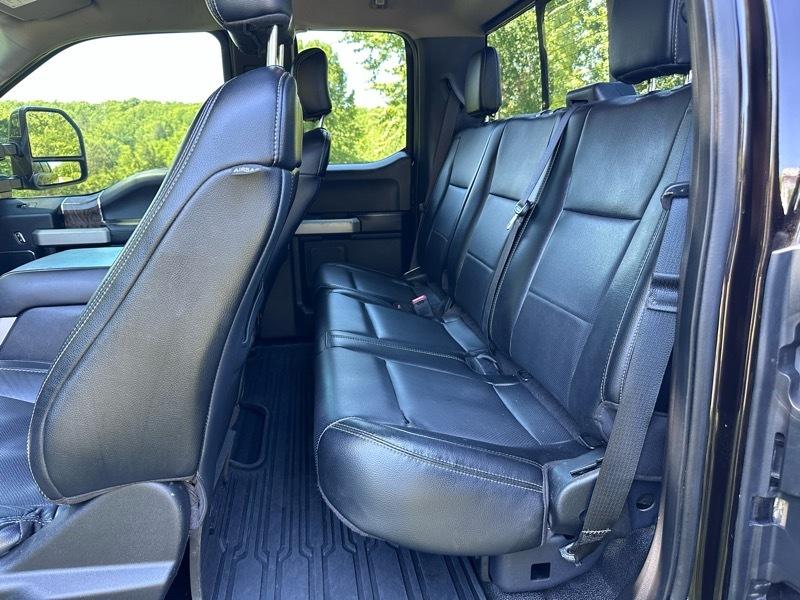Ford F-350 SD Lariat Crew Cab 4WD 2018