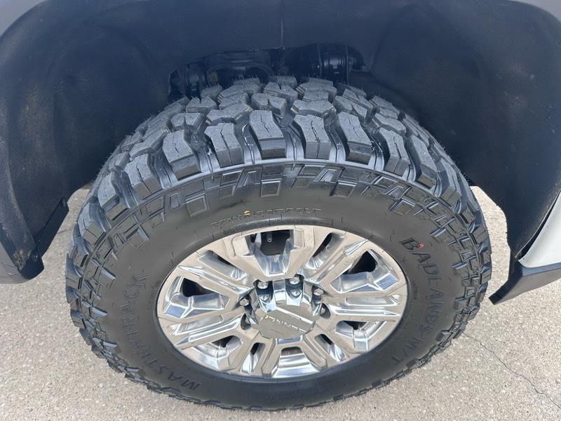 GMC Sierra 2500HD Denali Crew Cab 4WD 2020