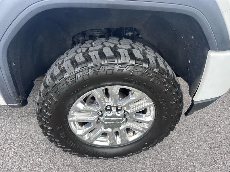 GMC Sierra 2500HD Denali Crew Cab 4WD 2020