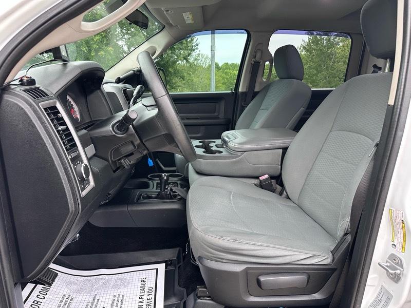 RAM 2500 Tradesman Crew Cab SWB 4WD 2015