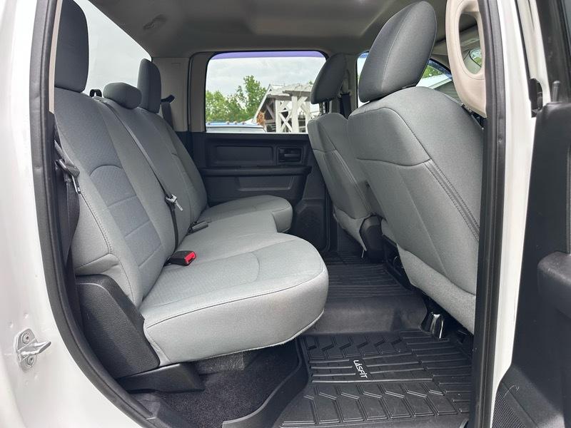 RAM 2500 Tradesman Crew Cab SWB 4WD 2015