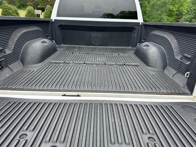 RAM 2500 Tradesman Crew Cab SWB 4WD 2015