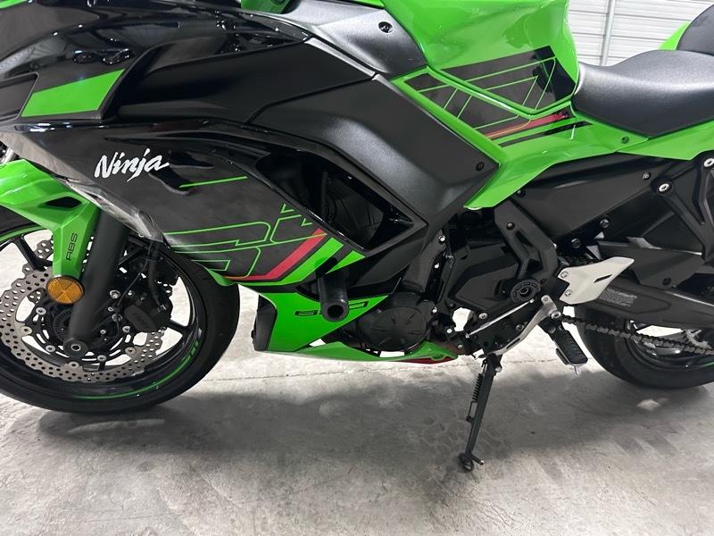 Kawasaki Ninja 650  2023