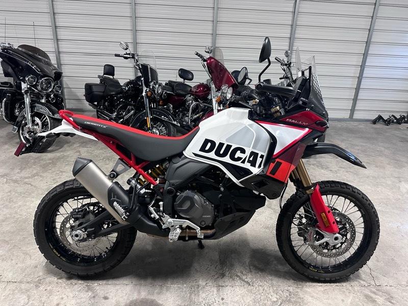 Ducati Desert X  2024