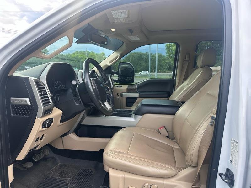 Ford F-250 SD Lariat Crew Cab SWB 4WD 2017