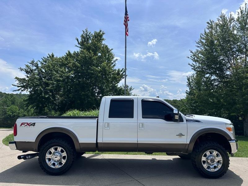 Ford F-250 SD Lariat Crew Cab 4WD 2015