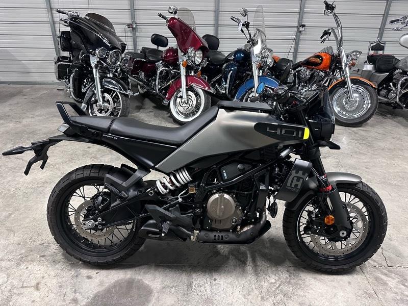 Husqvarna  Svartpilen 401  2024