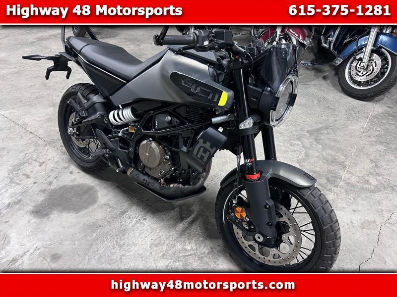 2024 Husqvarna  Svartpilen 401 