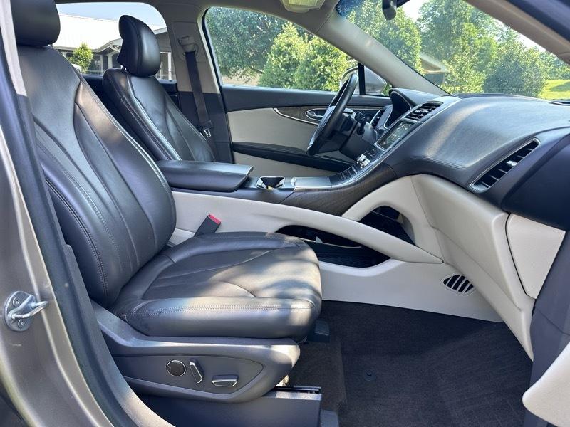 Lincoln Nautilus Reserve AWD 2019