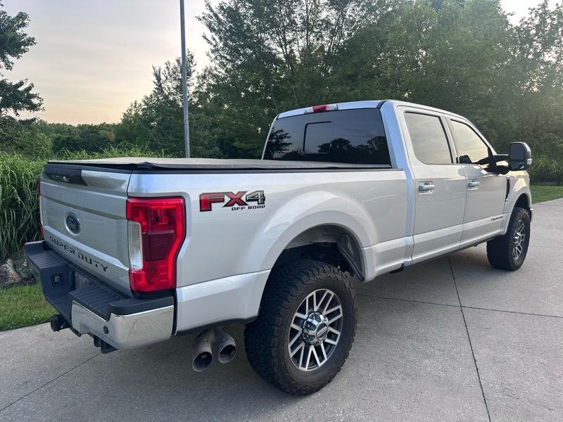 Ford F-350 SD Lariat Crew Cab 4WD 2018