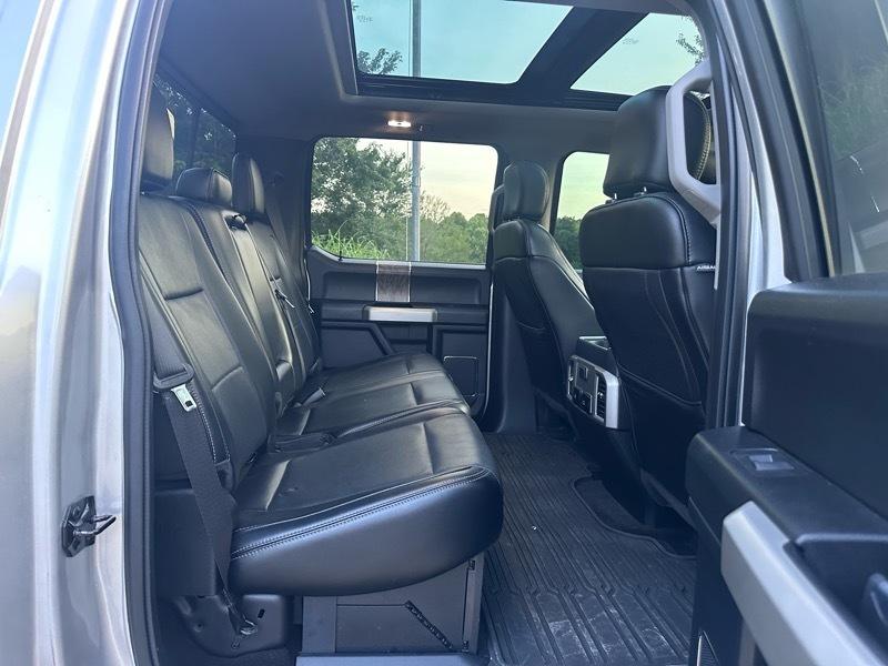 Ford F-350 SD Lariat Crew Cab 4WD 2018