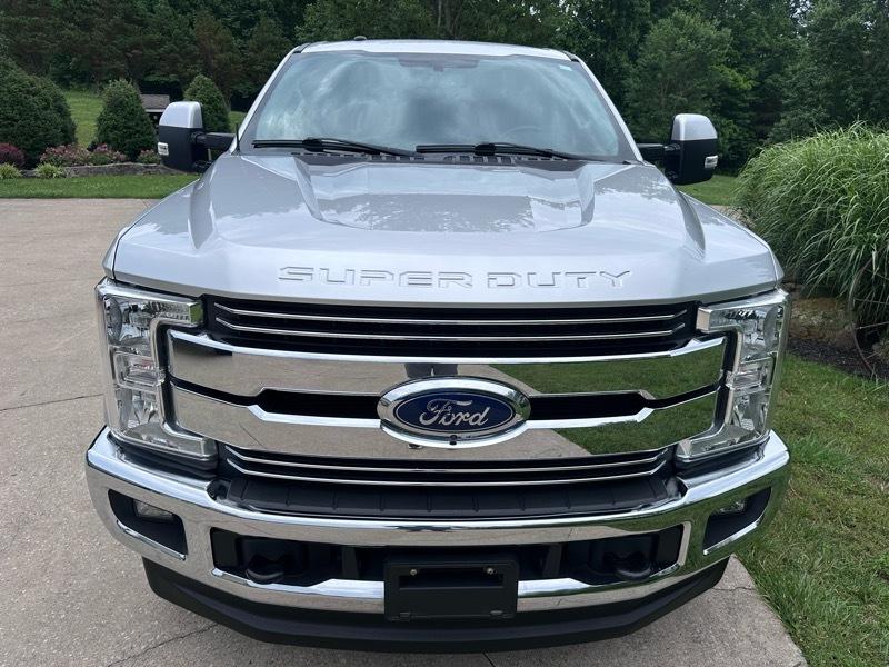 Ford F-350 SD Lariat Crew Cab 4WD 2018