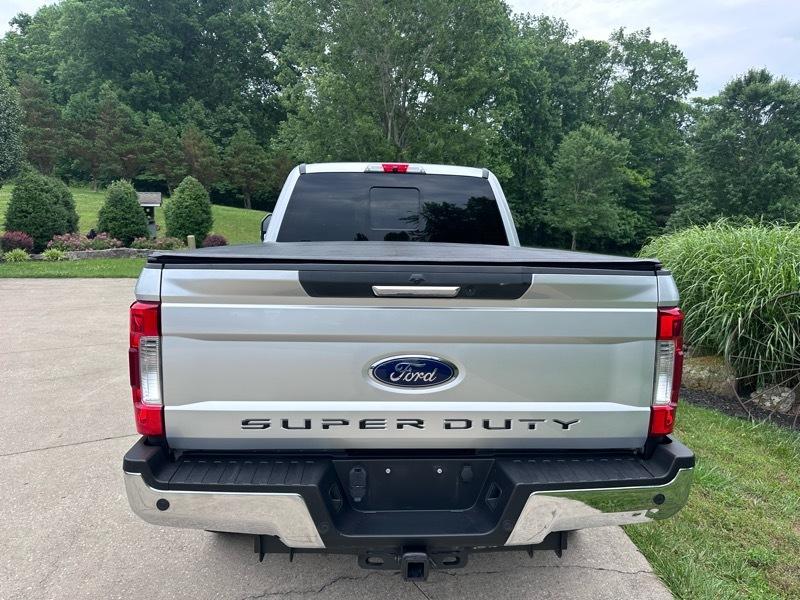 Ford F-350 SD Lariat Crew Cab 4WD 2018