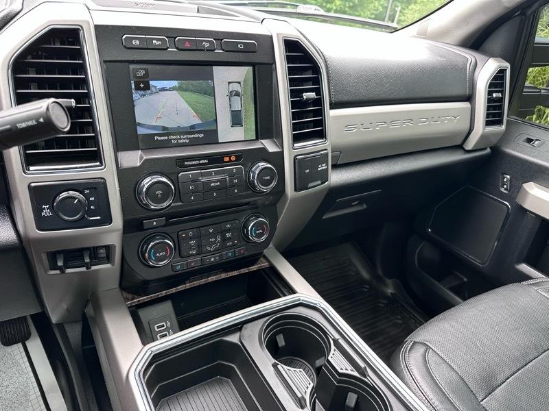 Ford F-350 SD Lariat Crew Cab 4WD 2018