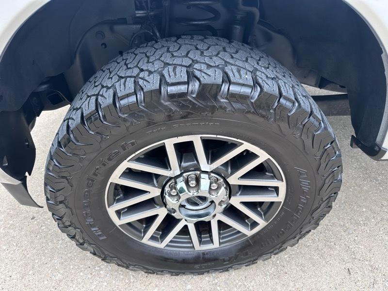 Ford F-350 SD Lariat Crew Cab 4WD 2018