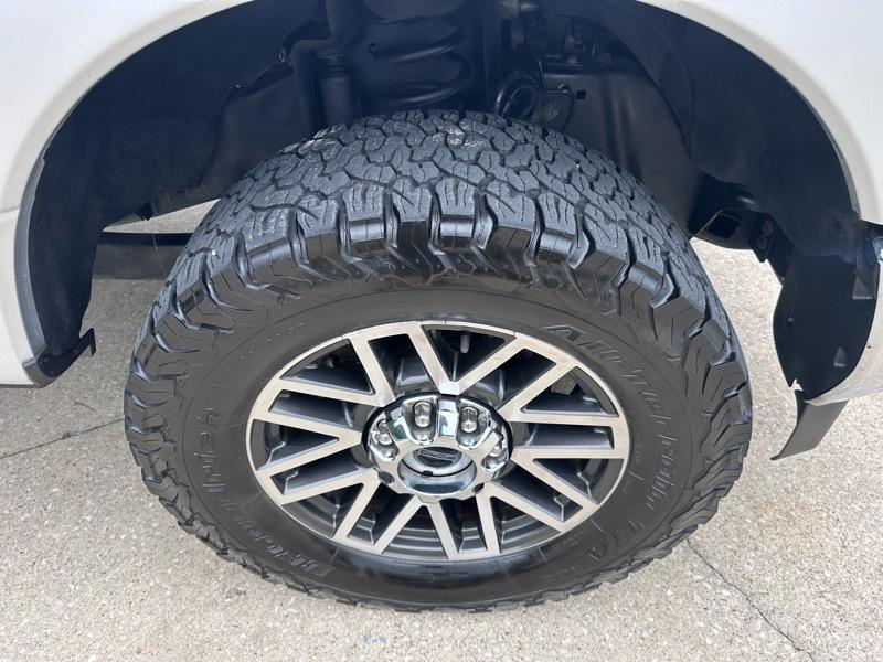 Ford F-350 SD Lariat Crew Cab 4WD 2018