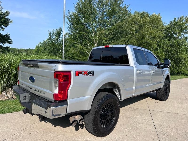Ford F-350 SD Lariat Crew Cab 4WD 2018
