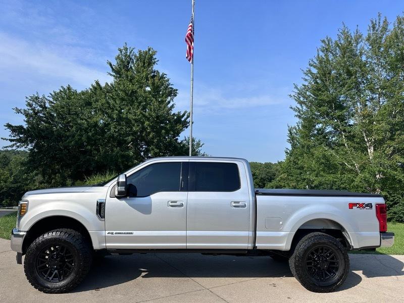 Ford F-350 SD Lariat Crew Cab 4WD 2018