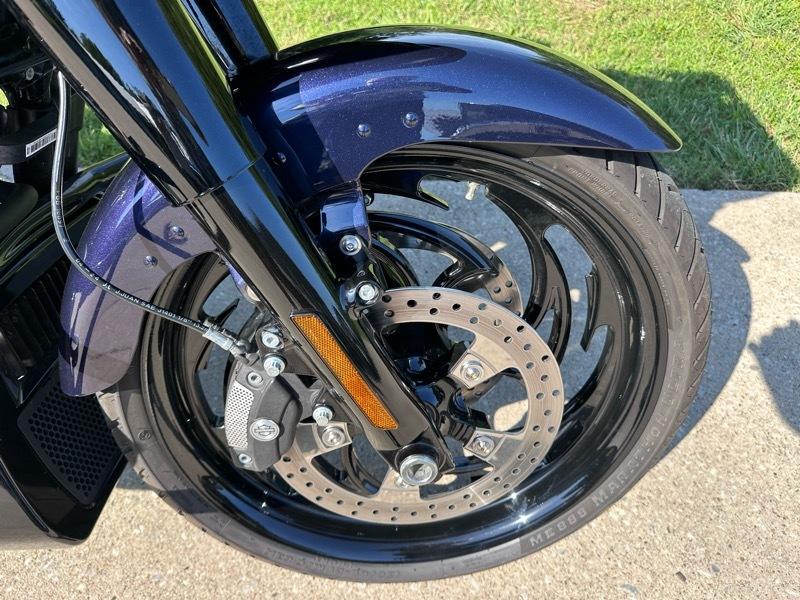 Harley-Davidson FLTRX  2025