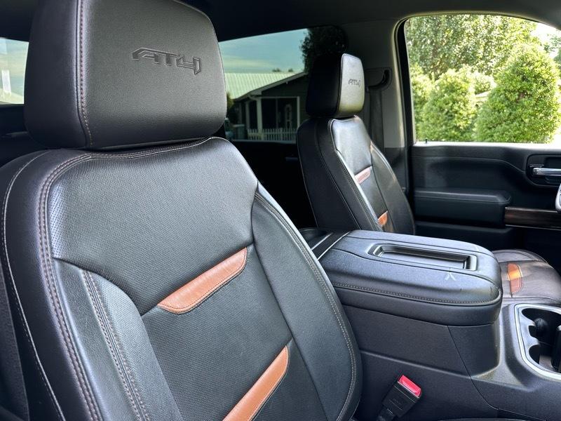 Chevrolet Silverado 2500HD LT Crew Cab Long Box 4WD 2020