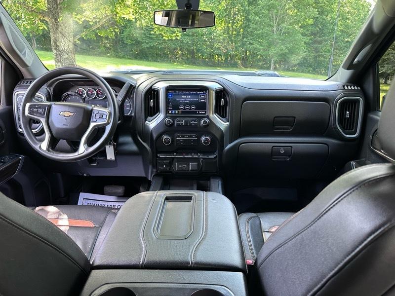Chevrolet Silverado 2500HD LT Crew Cab Long Box 4WD 2020