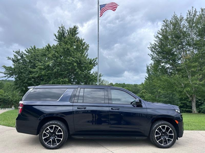 Chevrolet Suburban RST 4WD 2023