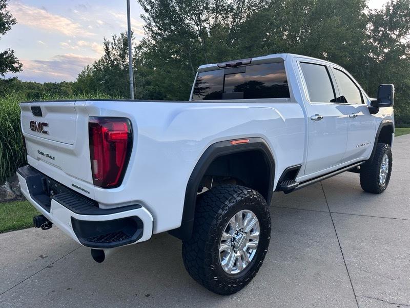 GMC Sierra 2500HD Denali Crew Cab 4WD SB 2023