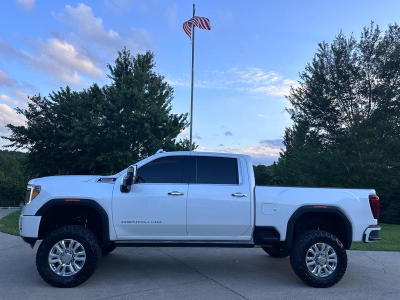 GMC Sierra 2500HD Denali Crew Cab 4WD SB 2023