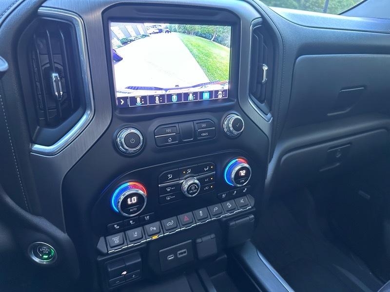 GMC Sierra 2500HD Denali Crew Cab 4WD SB 2023