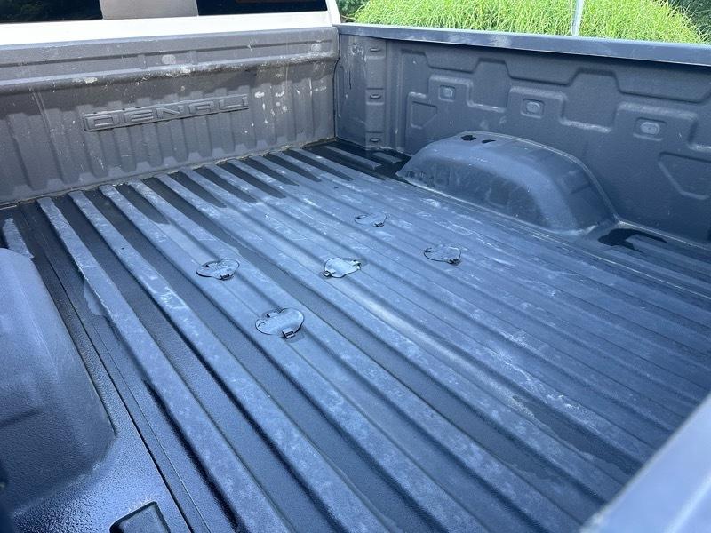 GMC Sierra 2500HD Denali Crew Cab 4WD SB 2023