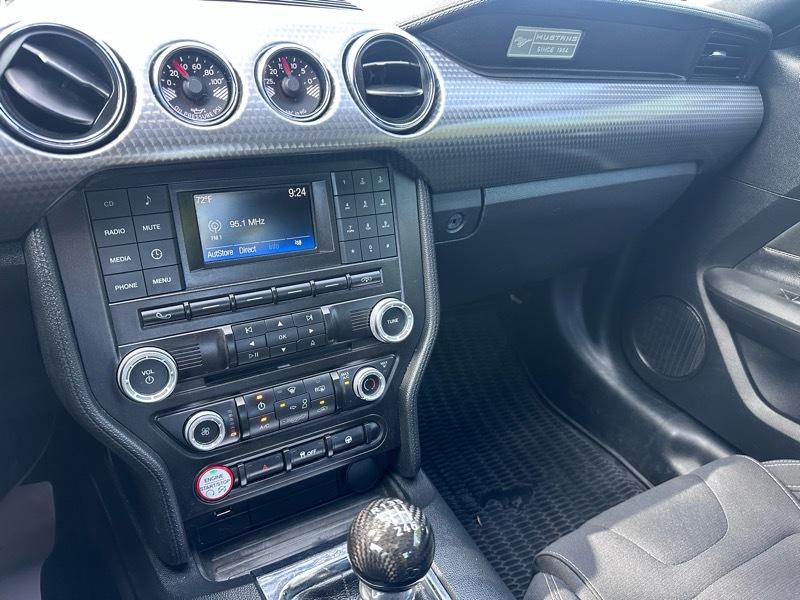 Ford Mustang GT Premium Coupe 2016