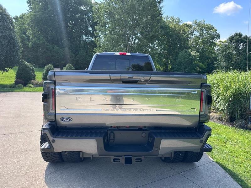 Ford F-450 SD Platinum Crew Cab DRW 4WD 2022