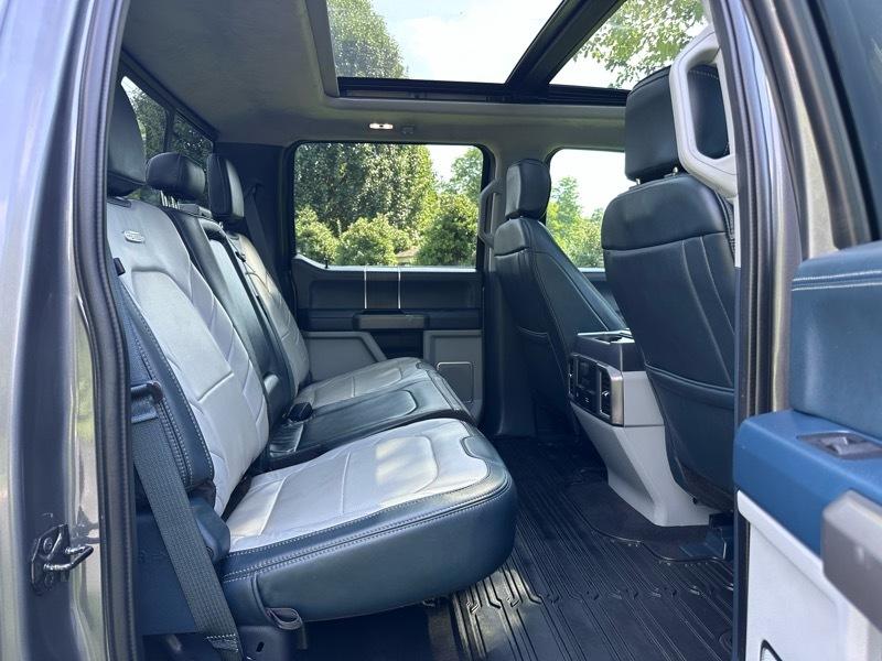 Ford F-450 SD Platinum Crew Cab DRW 4WD 2022
