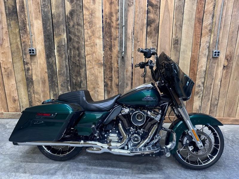 Harley-Davidson FLHXS  2021
