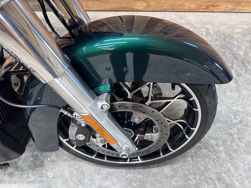 Harley-Davidson FLHXS  2021